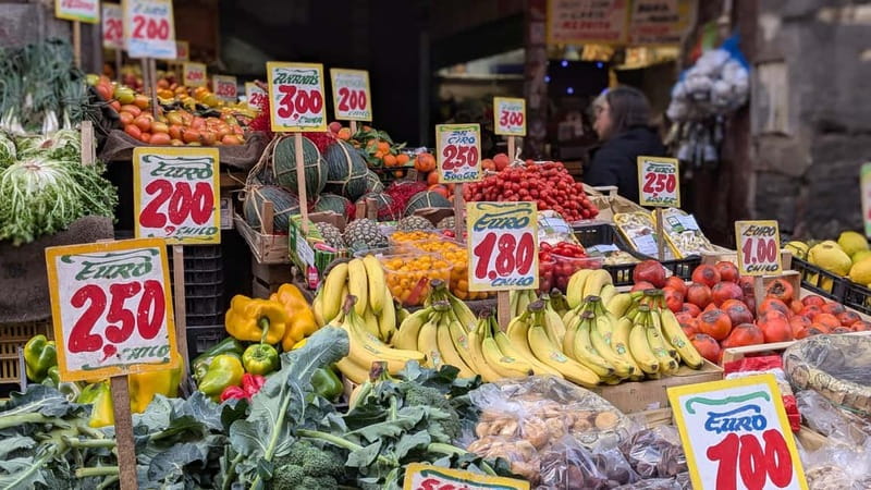 Naples: Street Art, Wine and Food Tasting Walking Tour - Dei Vergini Market in the morning: what to expect and what you learn from it