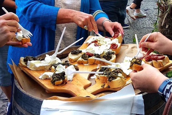 Naples: Street Food and Sightseeing Tour with Local Expert - Key things you should know before you go