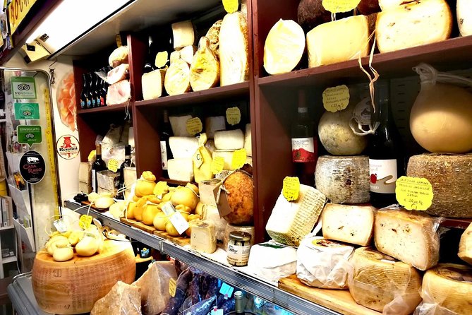 Naples: Street Food and Sightseeing Tour with Local Expert - Why a Naples street food walk beats solo searching