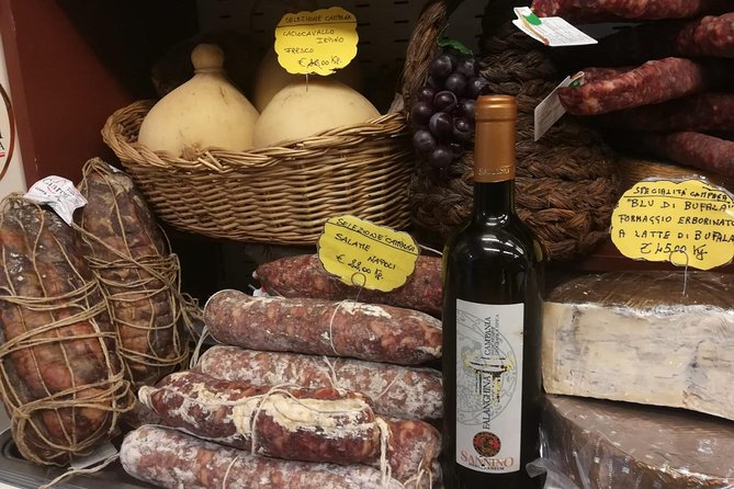 Naples Street Food Tour with Foodie Guide around Historical Center - Food volume, pace, and what to eat earlier that day