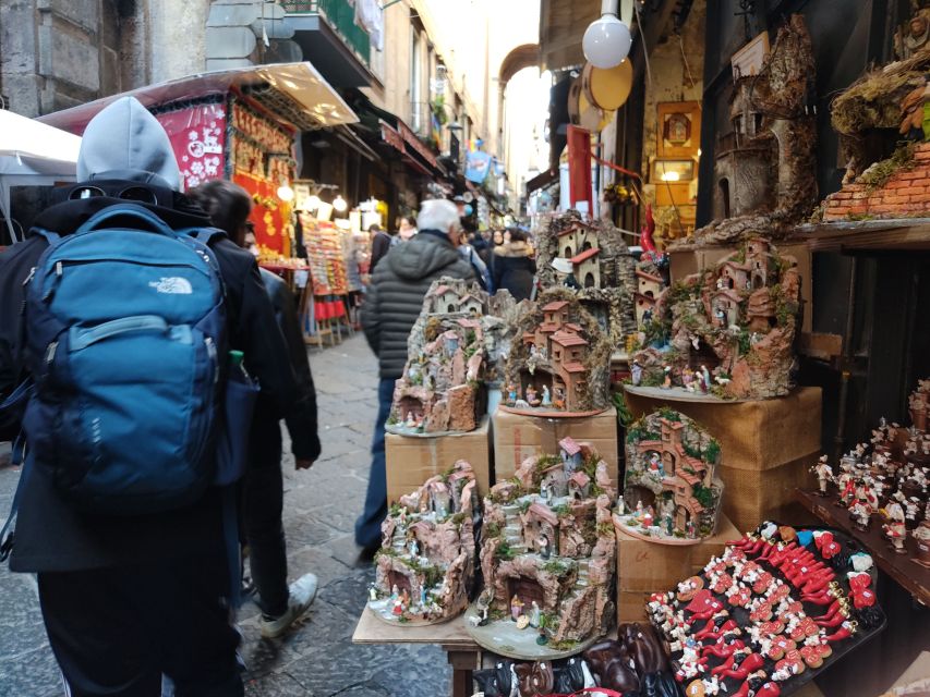 Naples: the magic of Christmas and Nativity scenes - Who this tour fits best