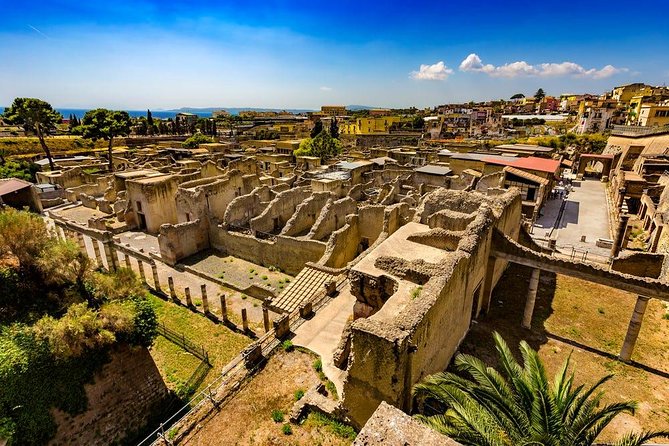Naples to Pompeii direct transfer (or viceversa) - What makes the driver side work well (and why it matters)