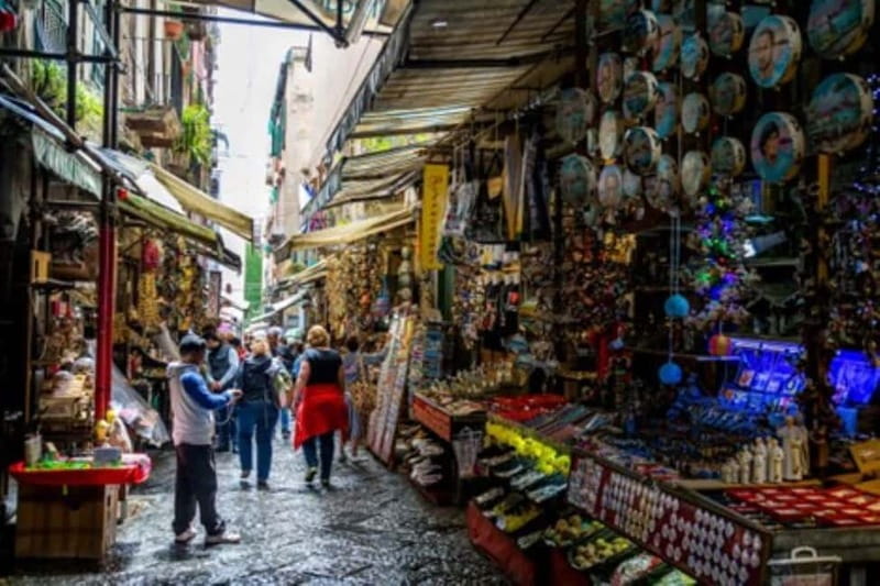 Naples Top Sights & Underground small group tour - Spaccanapoli walking: architecture, street life, and photo stops