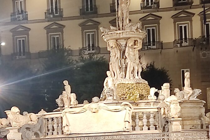 Naples Tour culture and food tour - Piazza del Plebiscito and the Spanish Royal Palace
