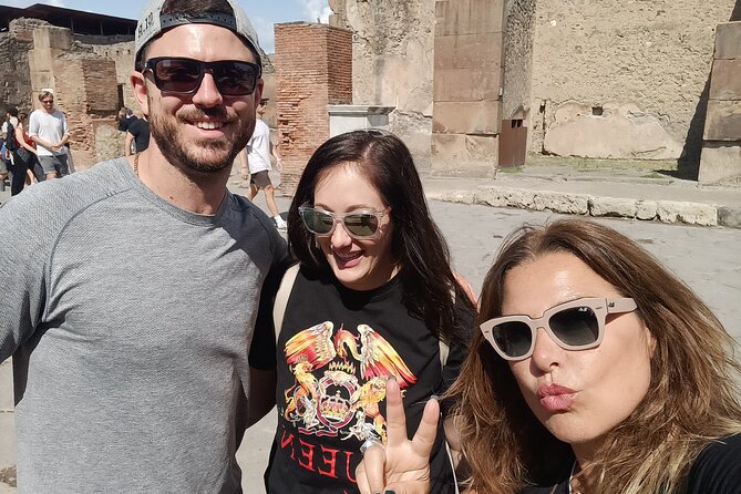 Naples transfer to Pompeii guided tour and Back - Notes on Comfort, Group Size, and Getting Ready
