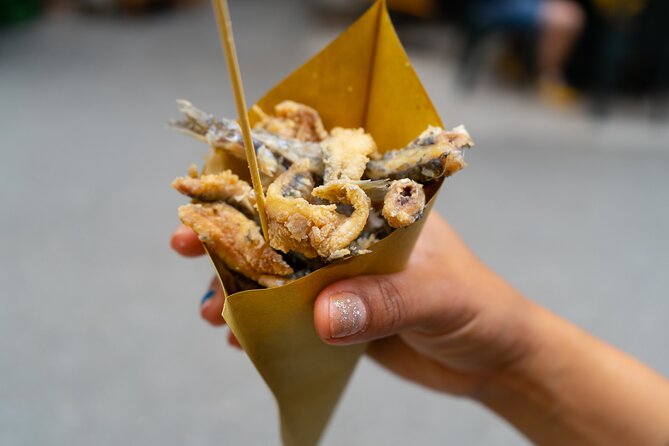 Naples Vomero: A Unique Traditional Food Tour by Do Eat Better - A 3-hour Vomero walk that actually feeds you