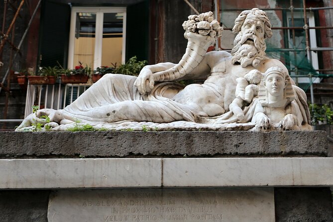 Naples Walking tour of the Historical Center - Basilica di San Lorenzo Maggiore: church, museum, and excavations in one stop