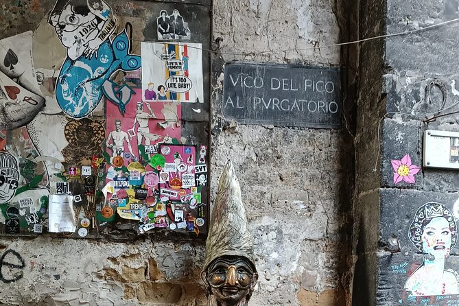 Naples Walking tour of the Historical Center - Via dei Tribunali: the Greek road axis under today’s names