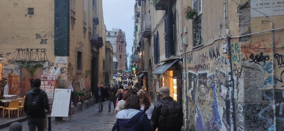 Naples Walking Tour: Old Town and Spaccanapoli - Port’Alba and Piazza Bellini: small squares that explain the city’s layout