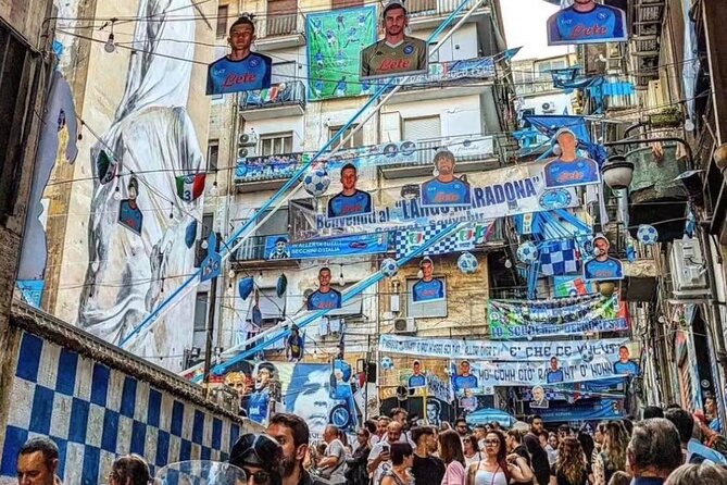 Napoli Pub Crawl in the Old Town - Timing and meeting: 9:30 pm starts fast
