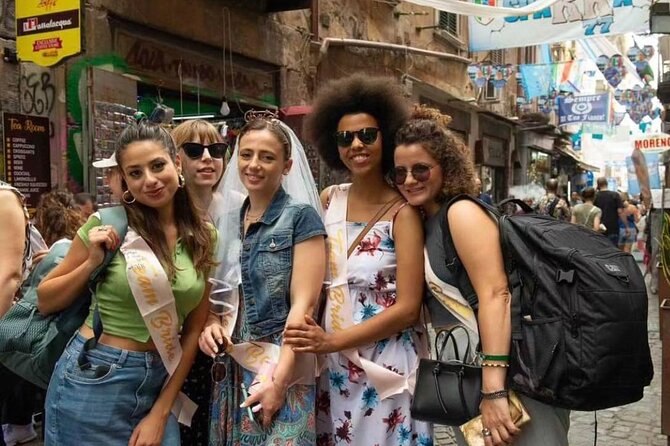 Napoli Pub Crawl in the Old Town - Weather and group minimums: how to plan your night