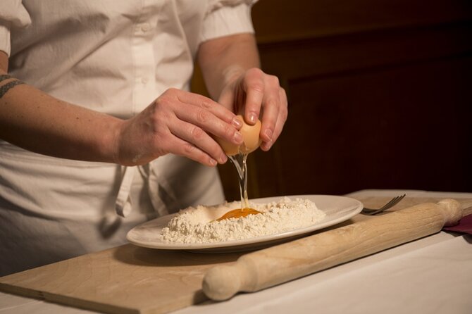 Neapolitan pasta homemade Cooking Lesson - Meeting on Via delle Zite and What the Setup Implies