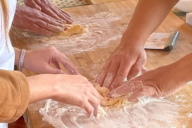 Neapolitan pasta homemade Cooking Lesson - Lunch in a Restaurant Setting: What’s Included and What You’ll Pay Extra