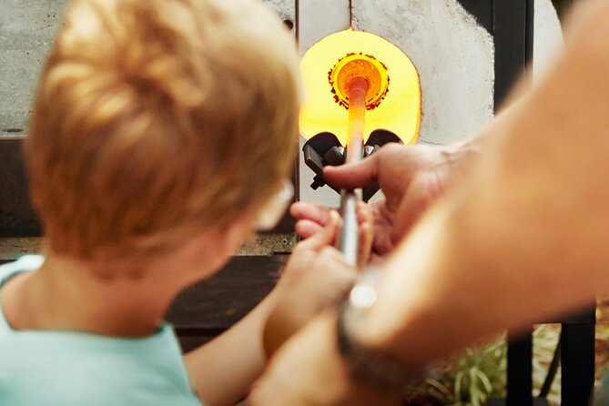 Ornament glassblowing class hosted by Glassblowing in the Garden - What happens during the 90-minute ornament lesson