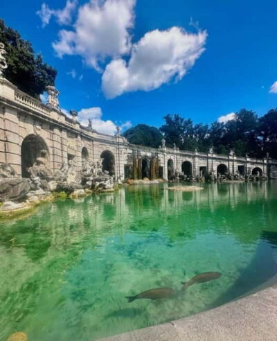 PALACE OF CASERTA: PRESTIGE TOUR FROM NAPLES - Getting to Caserta: minibus comfort and the Naples meeting point