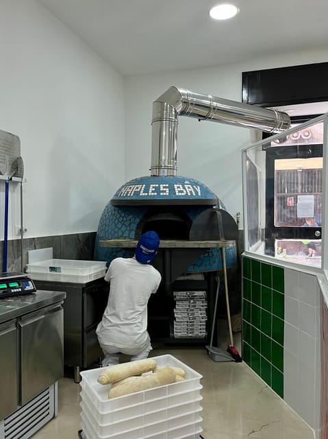 Pizza-Making Workshop by night with glass of wine - Key takeaways before you go