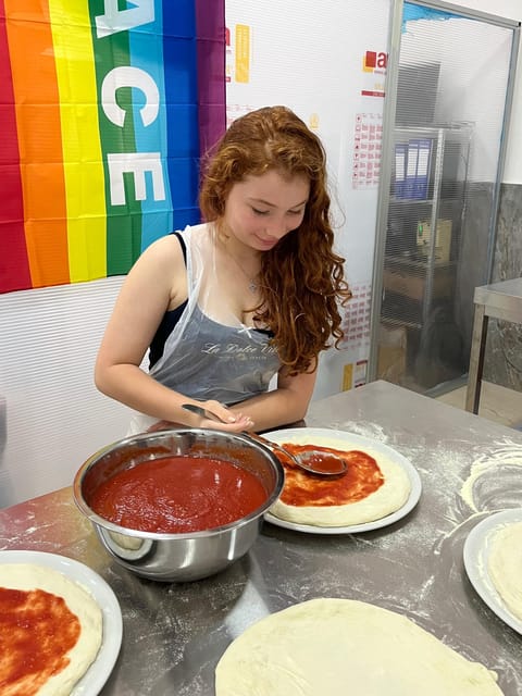 Pizza-Making Workshop by night with glass of wine - Shaping and topping your Margherita: the part that feels like magic