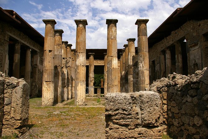 POMPEI Half Day TOUR - Departure from NAPLES Centre (TICKET INCLUDED) - Why an early start changes everything