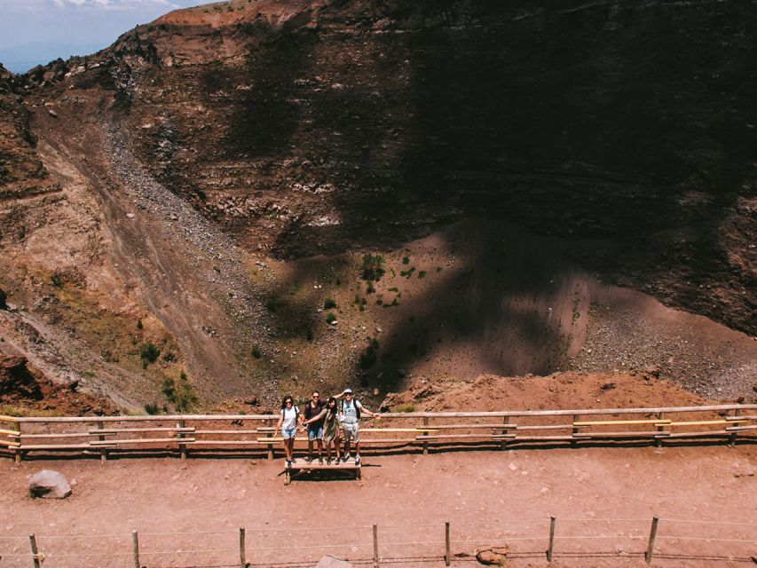 Pompei: Pompeii and Vesuvius Combo with Transfer and Tickets - One-Day Pompeii and Vesuvius: What This Combo Gets You