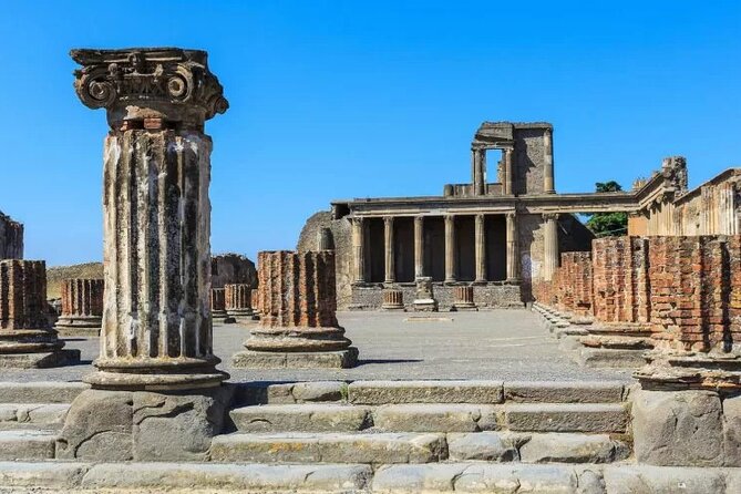 Pompei three hours with an expert guide - The theaters: reading entertainment and social life in two stops