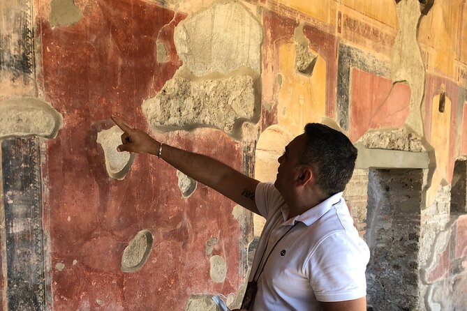 Pompei three hours with an expert guide - Brothel and everyday services: seeing Pompeii as real life
