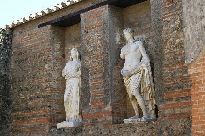 Pompei three hours with an expert guide - Spas and Thermopolis: where warmth, water, and food tell the truth