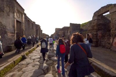 Pompeii: 2 Hours Skip the Line Visit with a Licensed Guide - 2 hours with a licensed guide: what you’ll actually cover