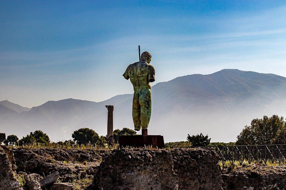 Pompeii: 2 Hours Skip the Line Visit with a Licensed Guide - Price and logistics: is $58 good value