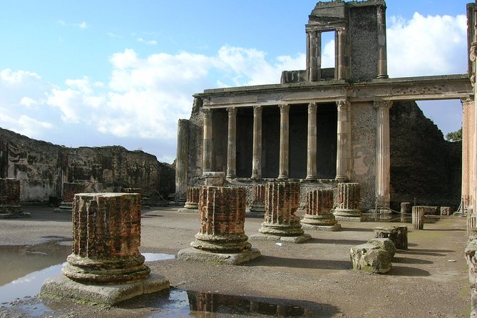 Pompeii: 2H Family friendly Tour with an Archeologist Guide - Morning vs afternoon: timing matters more than you think