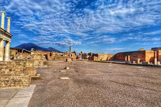Pompeii 360° - 4-hour tour with an expert Guide in archaeology - Orto dei Fuggiaschi: refuge, survival, and the plaster casts