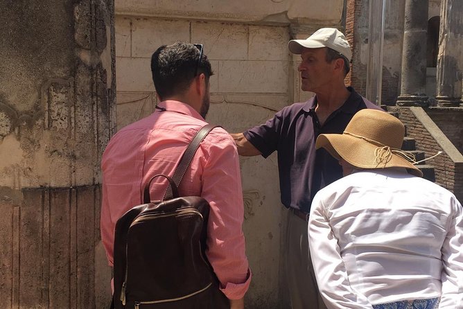 Pompeii 3h Private & Quality Tour with your Archaeologist - Via dell’Abbondanza to the Fugitives’ Garden Moulds