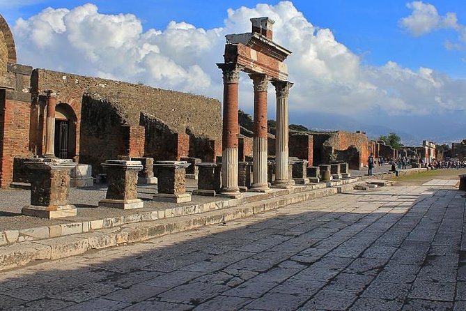 Pompeii and Amalfi Coast Port Tour (Driver Only/Self Touring) - Stop 1: Entering Pompeii Archaeological Park with two hours to spend