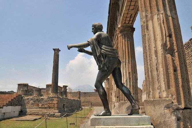 Pompeii and Herculaneum day trip - Heading to Herculaneum: smaller site, better preserved feeling