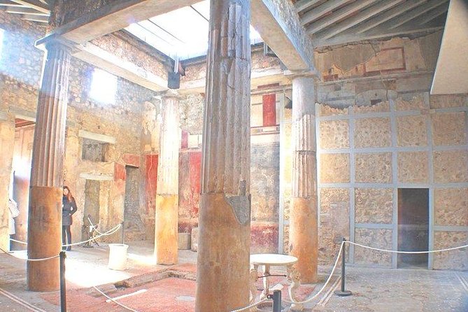 Pompeii and Herculaneum Private Tour with Native Guide and Skip the Line Tickets - Stabian Baths (Terme Stabiane): Read the Everyday