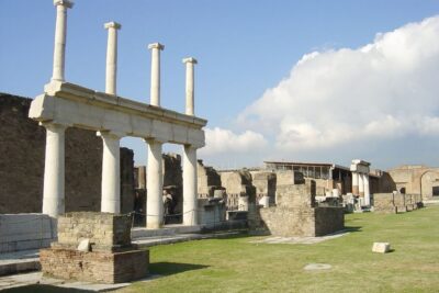 Pompeii and Vesuvius Full-Day Tour from Amalfi Coast - How the Day Starts: Pickup, Timing, and Getting Positioned