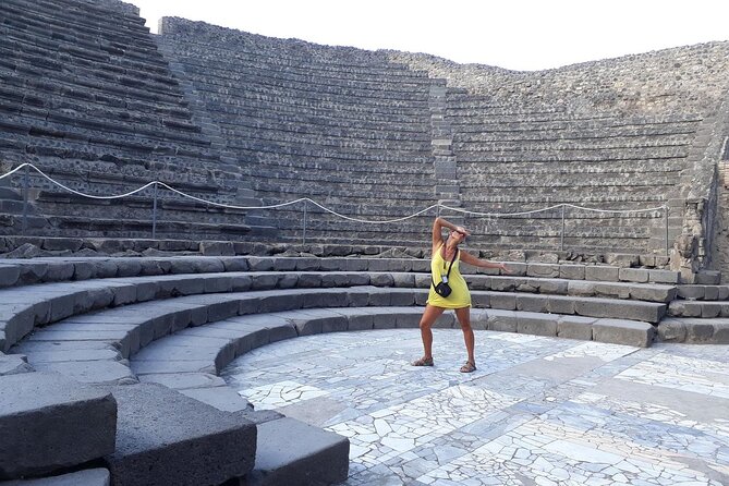 Pompeii and Vesuvius Tour with Pickup - Group size: why it changes the Pompeii experience
