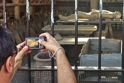Pompeii and Villa of the Mysteries Private Tour - Pompeii Archaeological Park: Baths, Villas, Theaters, and the Wrestling Ground