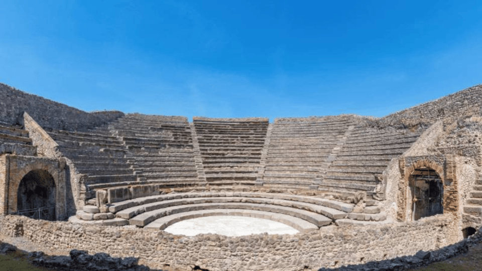 Pompeii Audioguide - TravelMate app for your smartphone - Online vs offline listening: choose what matches your day