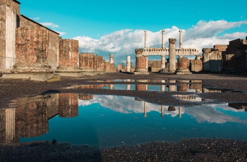 Pompeii: Entry Ticket & Guided Tour with an Expert Historian - Key highlights that make this Pompeii tour worth it
