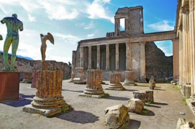 Pompeii: Entry Ticket & Guided Tour with an Expert Historian - The 2-hour historian walk: what you actually see and why it matters