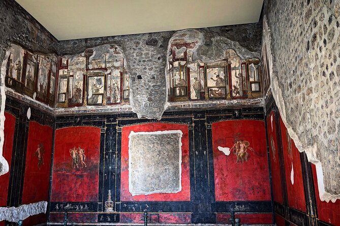 Pompeii Express: 1-Hour Guided Tour - Where you meet and how the group walk really feels