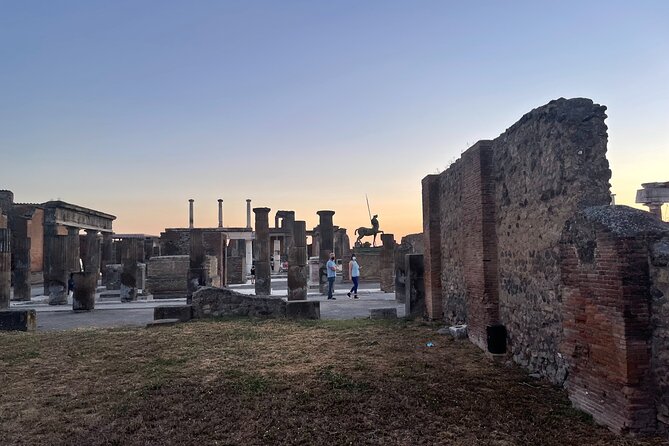Pompeii from Afternoon to Sunset - Small Group (Max 10): Better Questions, Less Herding