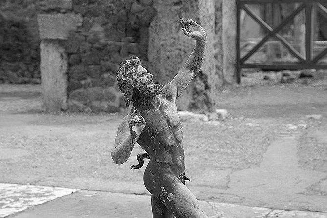 Pompeii from Afternoon to Sunset - Where It Starts and Where It Ends: Flow Matters
