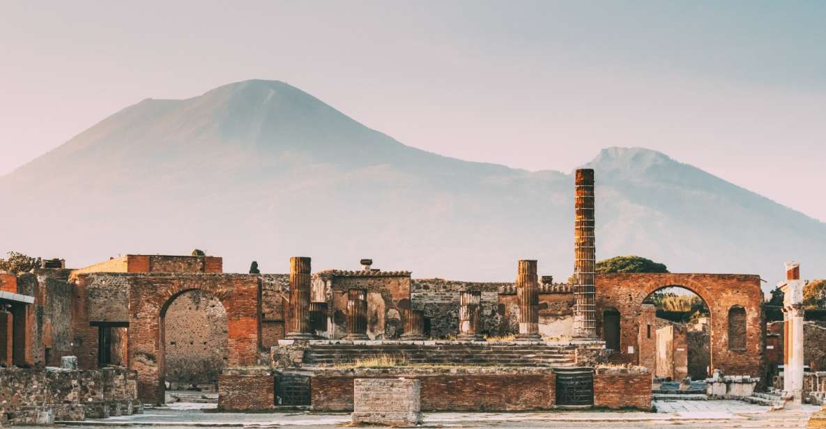 Pompeii Guided Tour with Archeologist - How a Real Archaeologist Guide Changes Pompeii
