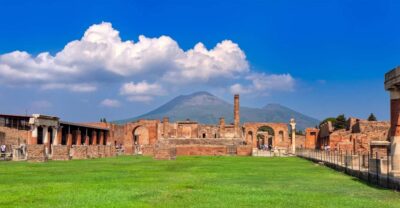 Pompeii-Herculaneum and Vesuvius Full-Day Tour - Mount Vesuvius and the Great Cone: the viewpoint that makes the ruins click