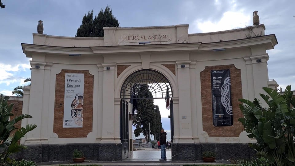 Pompeii & Herculaneum: Skip-the-line & Digital Guide App - Herculaneum after Pompeii: why the second site can feel different