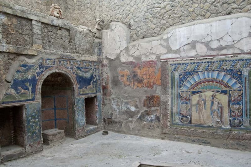 Pompeii & Herculaneum Tour with an archeologist - Herculaneum’s Casas: Casa del Salone Nero and Casa Sannitica