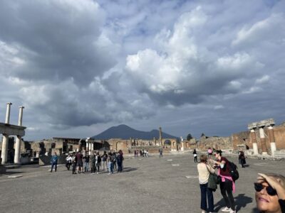 Pompeii: Highlights Guided Walking Tour - Skip-the-line entry and the meet point at Ristorante Bar Sgambati