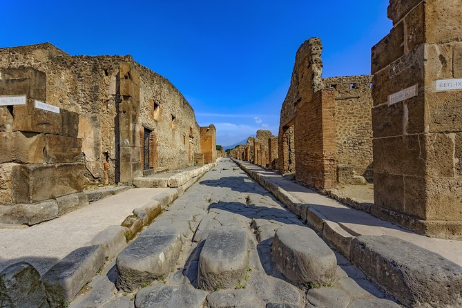 Pompeii Positano and Sorrento shared excursion with Pompeii skip the line entry - Minivan Comfort and Amalfi Road Realities