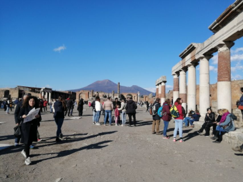 Pompeii: Private Guided Tour with an archeologist - Meeting at Coffee Shop Vittoria: the smoothest possible start